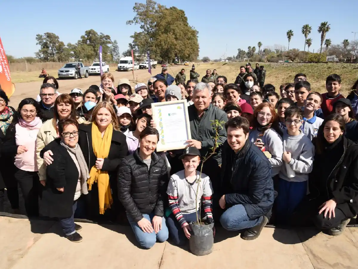 Arroyito plantará más de 1.000 árboles autóctonos 