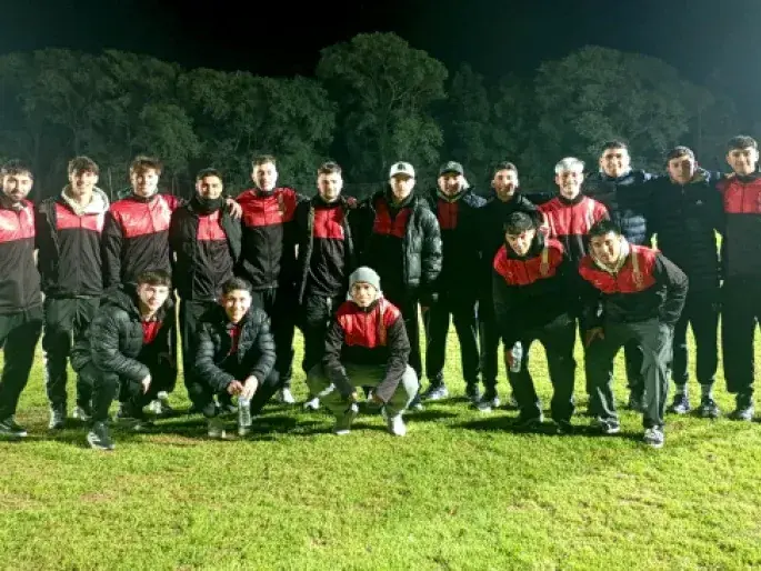 El Seleccionado de la LRF fue eliminado de la Copa País por penales en la cancha de Ferro. Foto: LRF