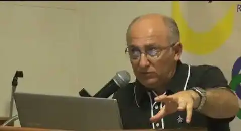 Buscan intensamente a periodista económico