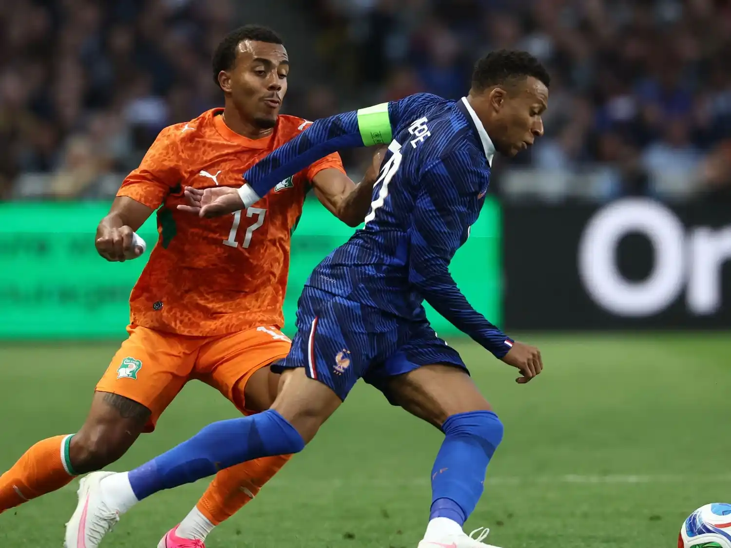 Kylian Mbappé jugó el primer tiempo en el partido disputado en Nantes.