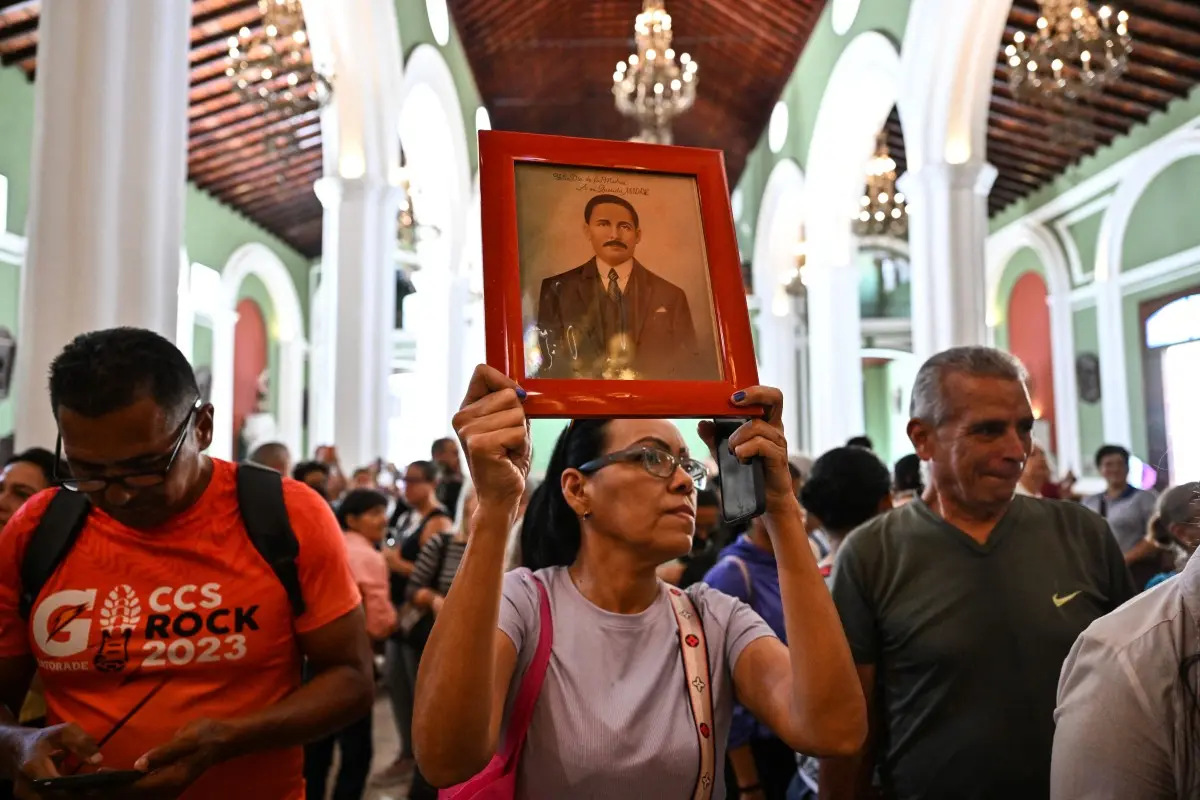 Venezuela celebra a su SANTO JOSÉ GREGORIO HERNÁNDEZ (+Reporte)