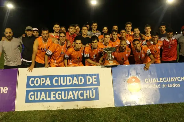 Central Larroque se quedó con la Copa Gualeguaychú
