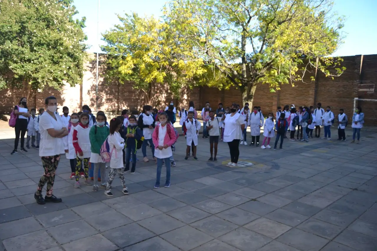 Las clases empezaron con normalidad en la Escuela Nº 69