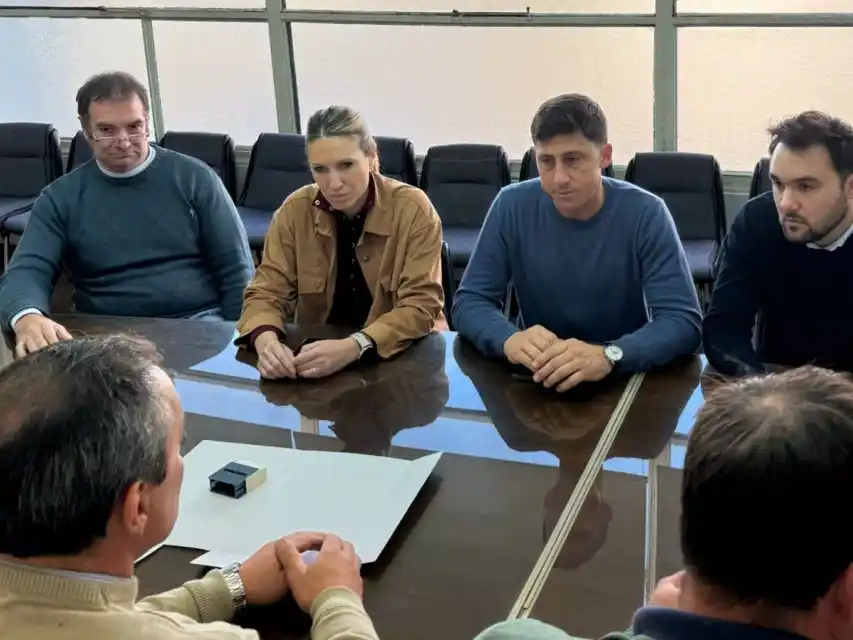 La propuesta del Gobierno alcanza a productores, operarios, intendentes, presidentes comunales y equipos técnicos.