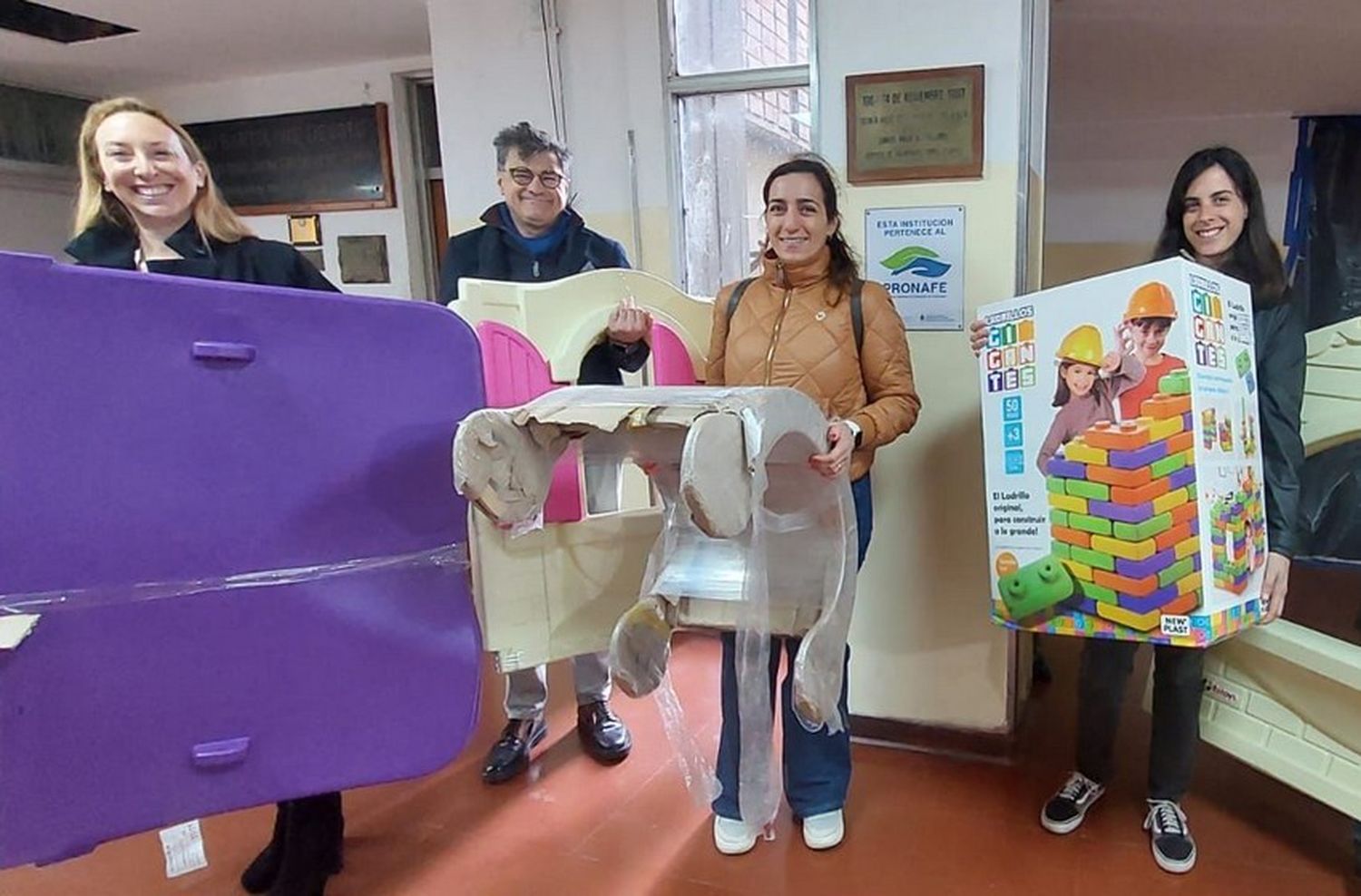 La ONG Supertenedores donó insumos al Hospital Materno Infantil