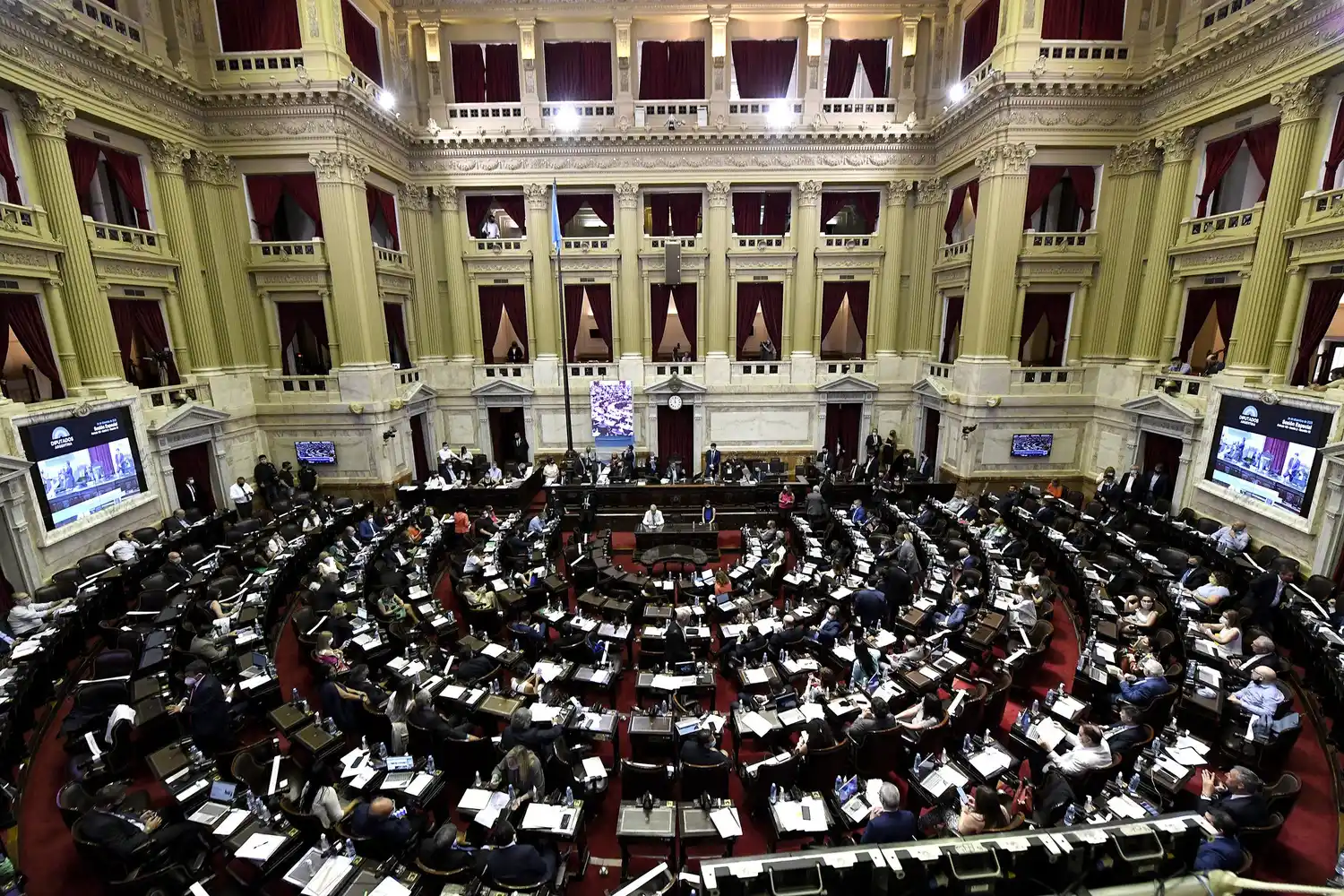 Diputados en vivo: El gobierno espera la aprobación de la nueva fórmula de movilidad jubilatoria