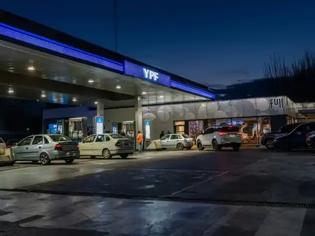 La estación de YPF que más combustible vende en el país.