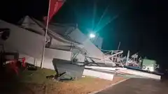 Temporal provocó destrozos en la Expoagro y dos camiones volcaron