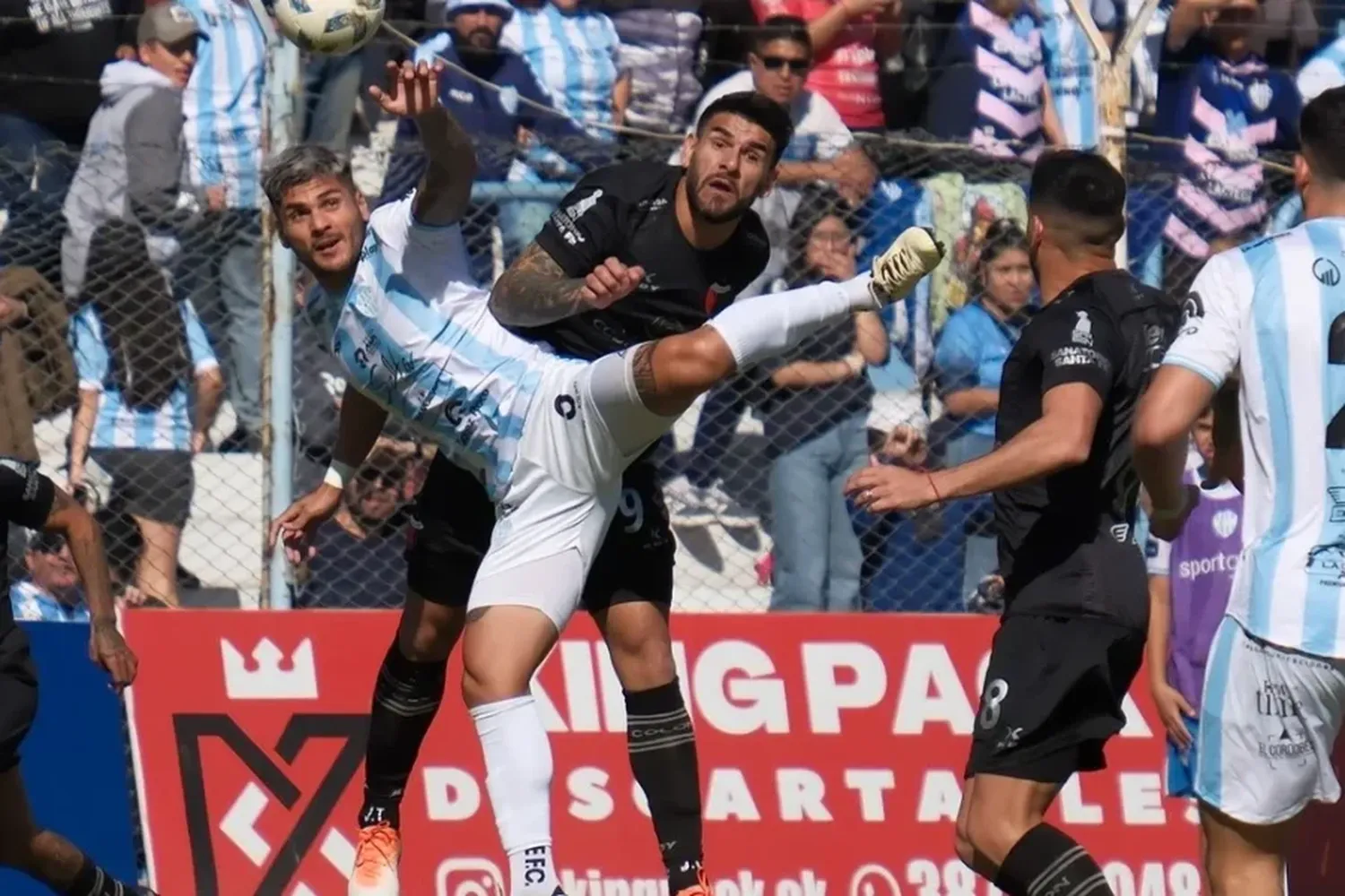 Colón perdió en el debut de De Paoli como DT