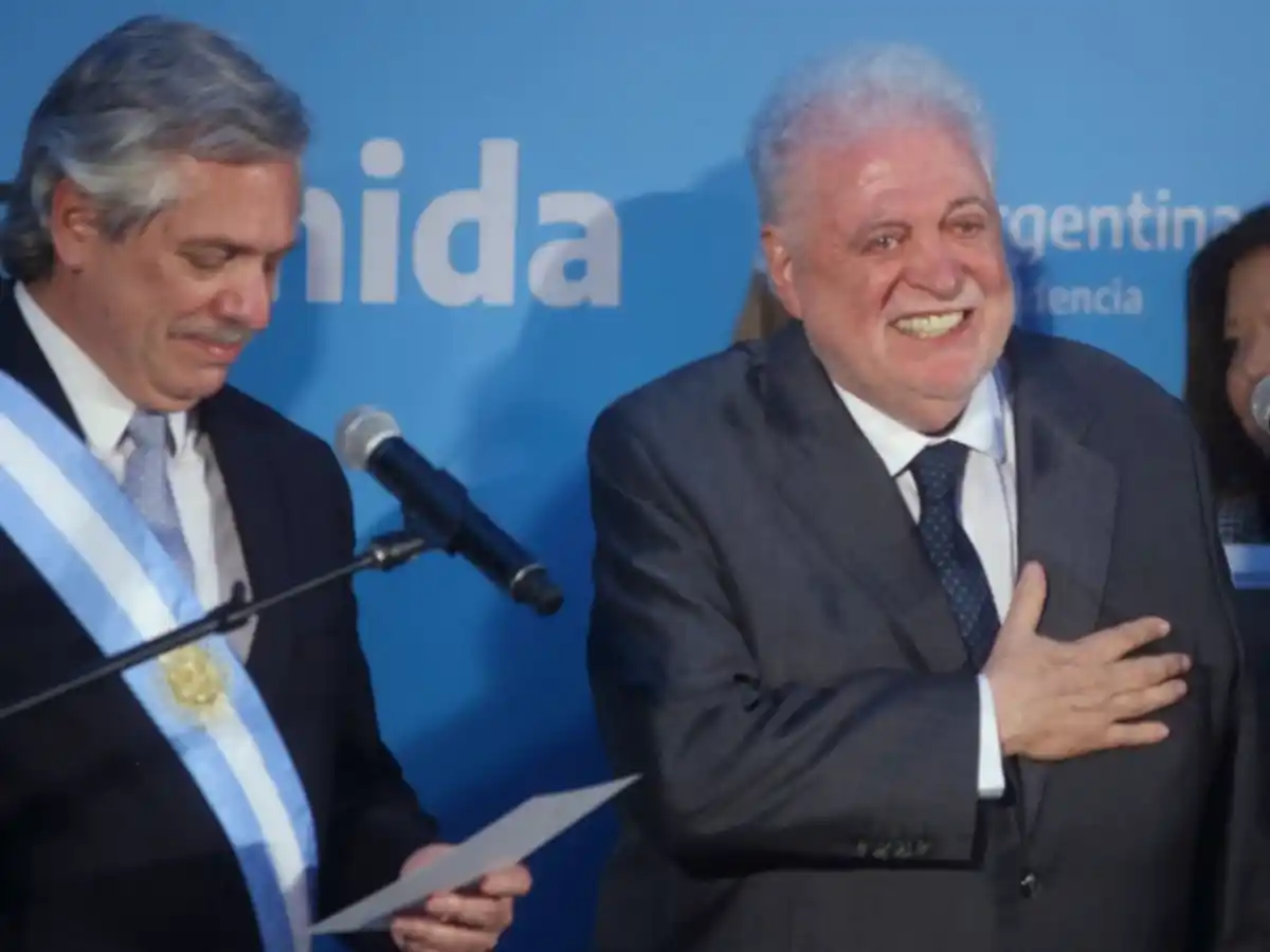 El Gobierno libera 12 millones de dosis de vacunas en la Aduana