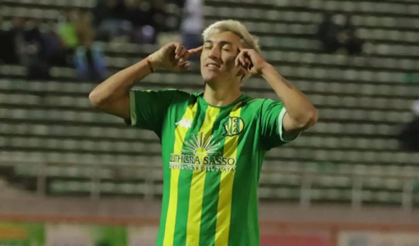 Cervera celebrando el gol del empate (Foto: Prensa Aldosivi)