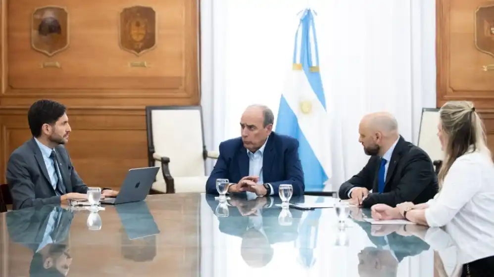 Pullaro se reunió con el ministro del Interior: “Trajimos tres temas importantes para la provincia”