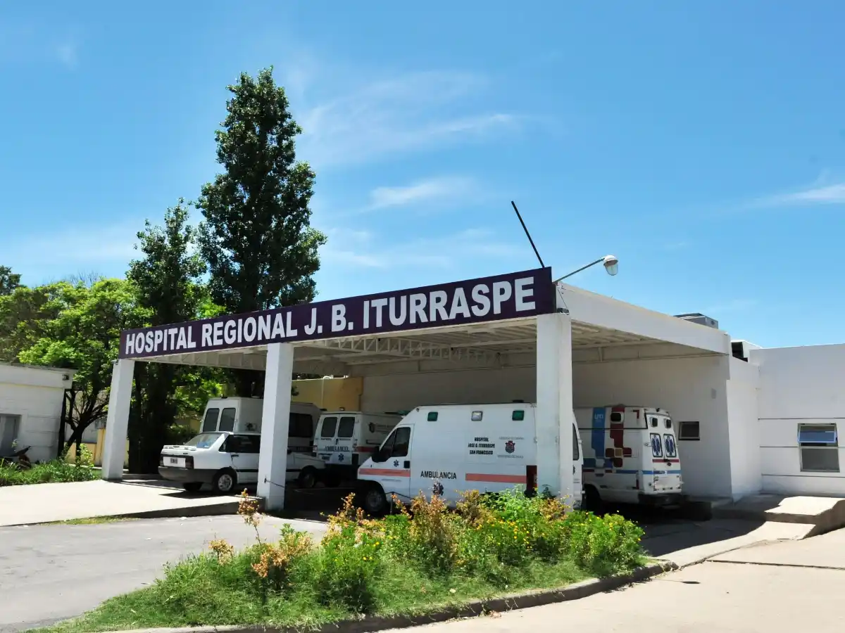 Roban garrafa para calentar la comida de pacientes del Hospital 