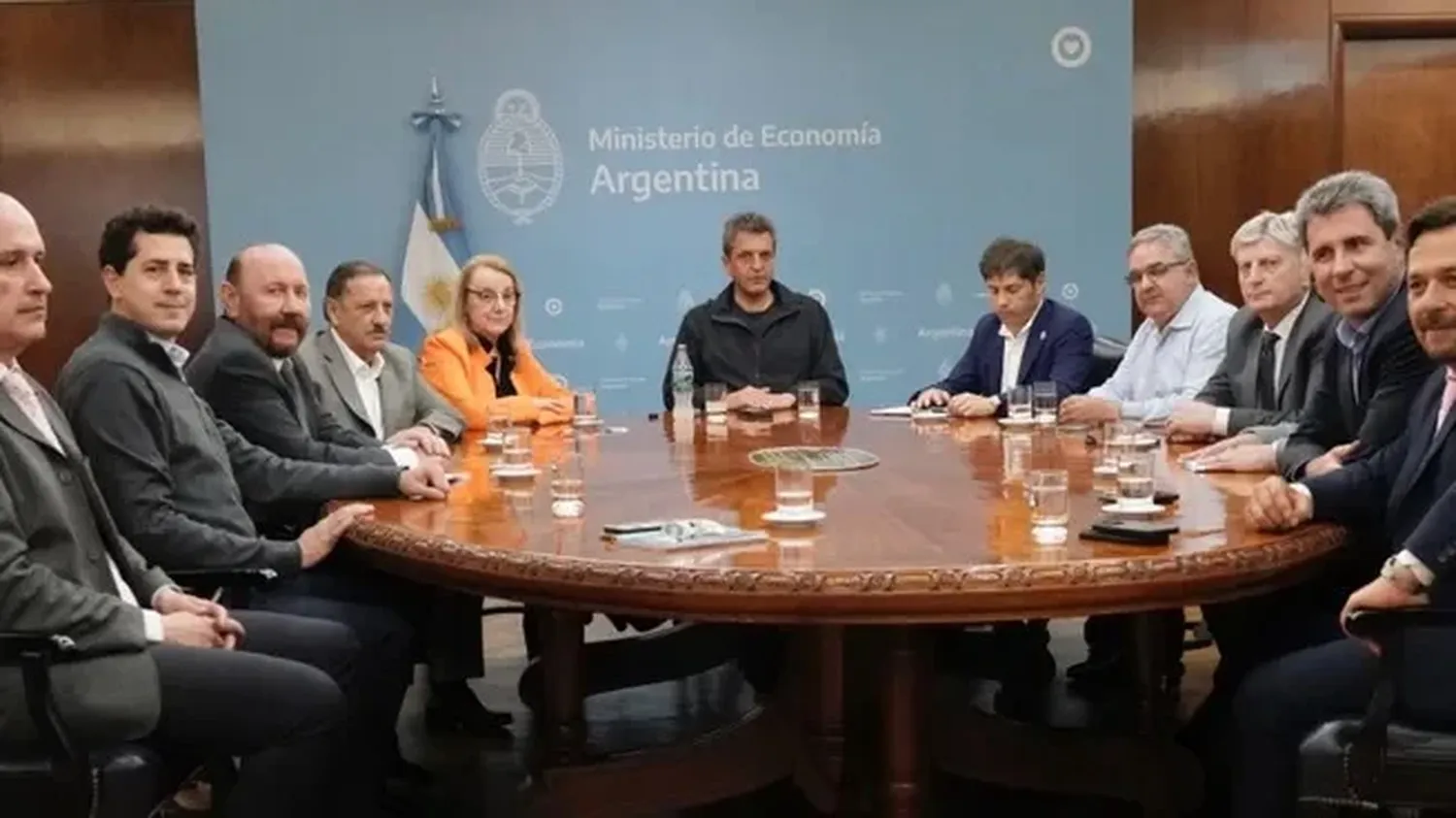 Sergio Massa, anunció que se compromete a compensar a las provincias por la caída registrada en la coparticipación.