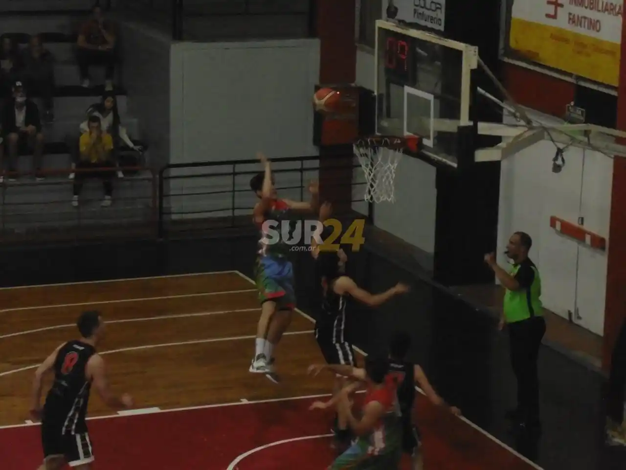 Club Ciudad dio el batacazo y bajó de la cima a Olimpia BBC