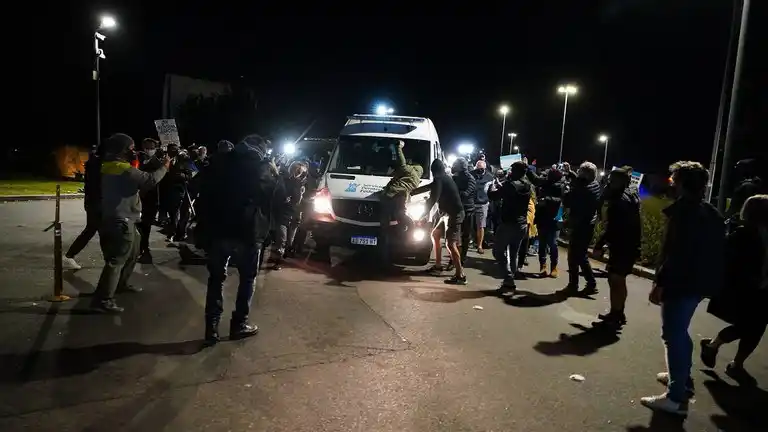 Lázaro Báez tuvo que volver a la cárcel de Ezeiza luego de que vecinos no lo dejaran ingresar al country de Pilar