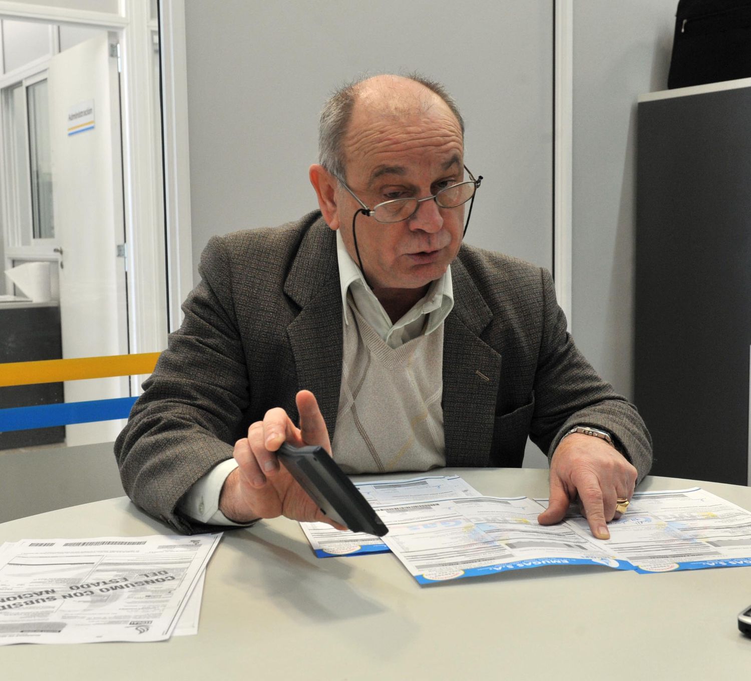 Juan Carlos Sola en carrera para volver a conducir las finanzas municipales.