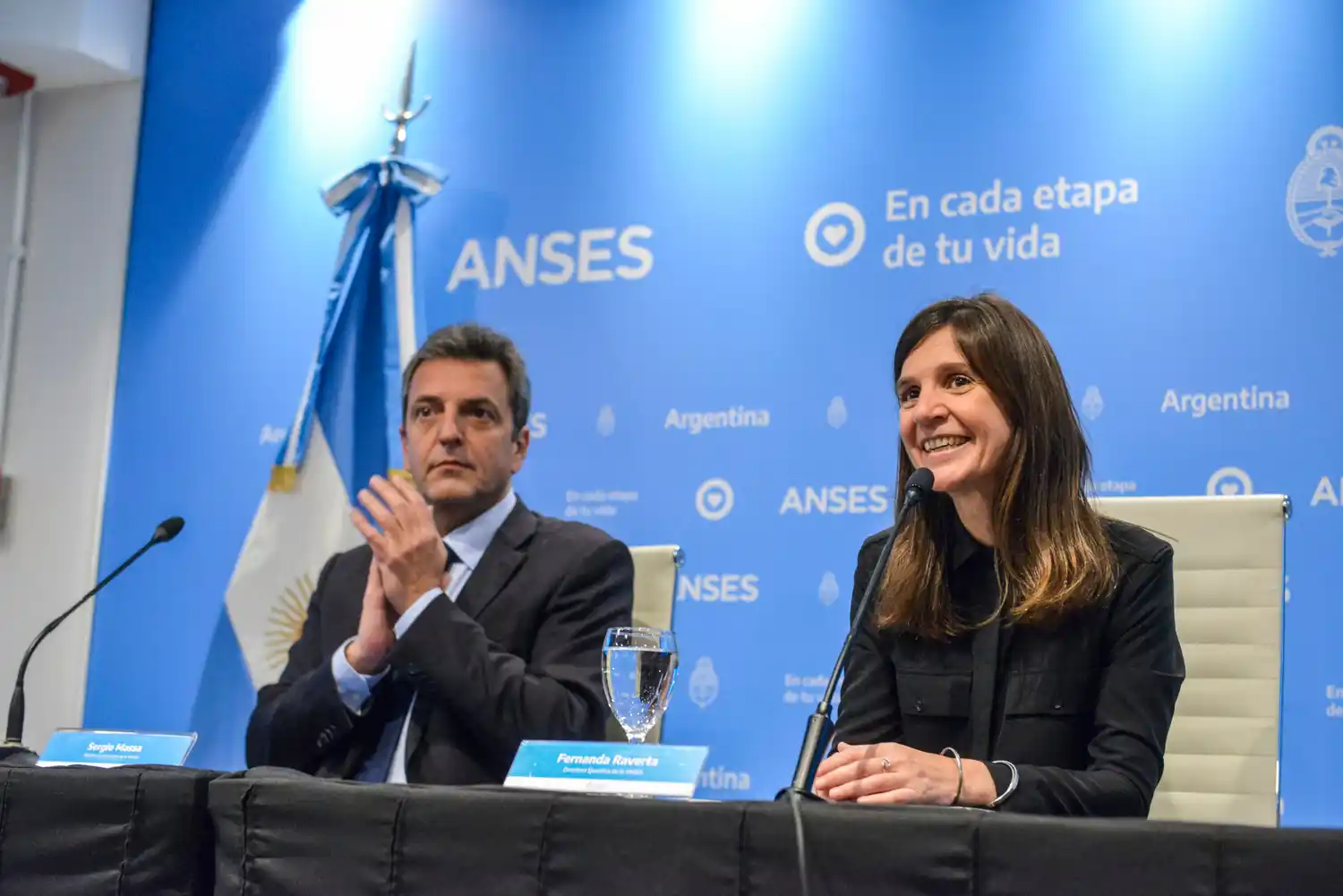 Raverta y Massa anunciaron créditos de hasta 400 mil pesos para jubilados y pensionados