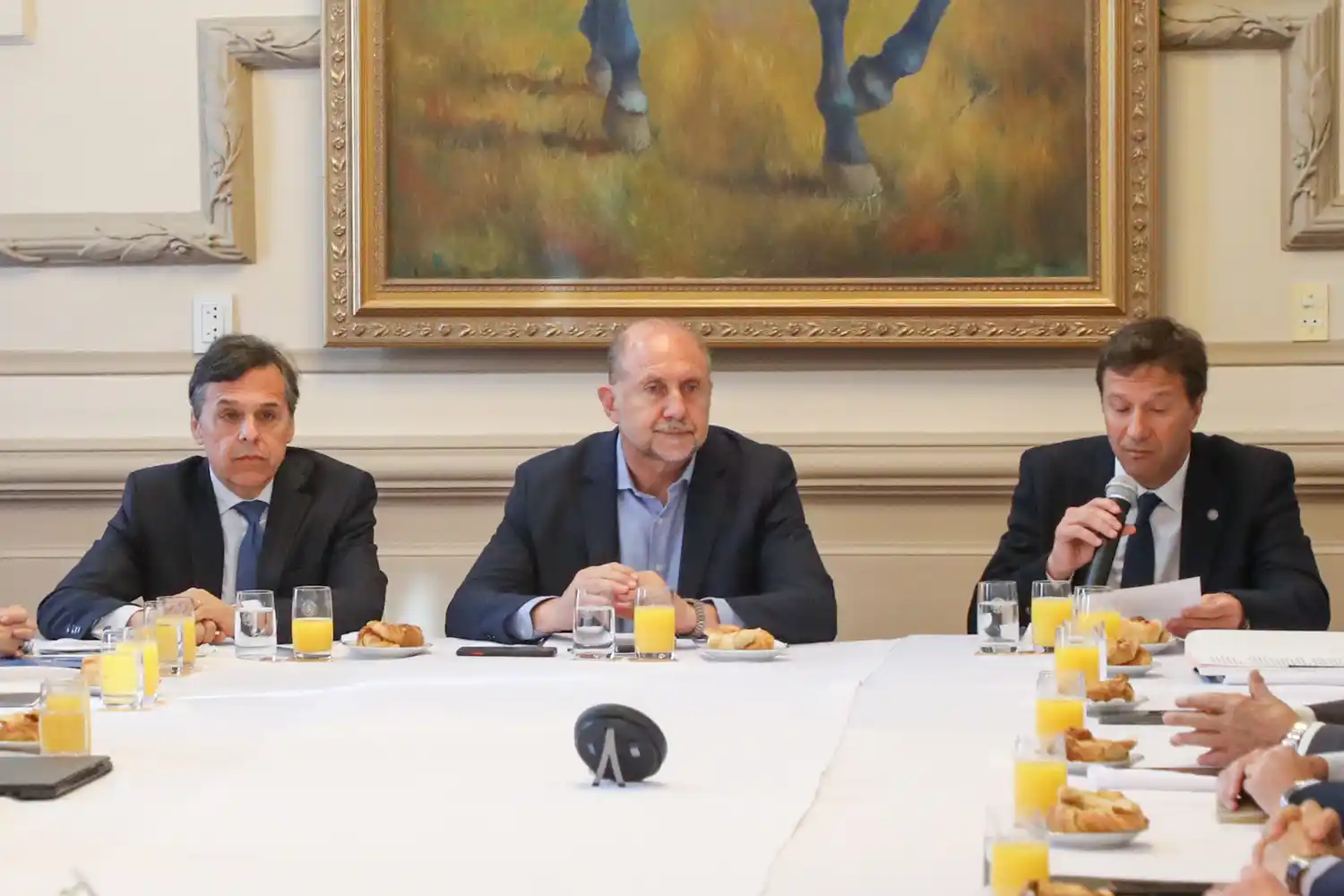 Hidrovía Paraná-Paraguay: se realizó un encuentro sobre los desafíos para los puertos santafesinos