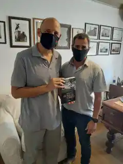 Se presentó el libro "Pueblo Chico"de Carlos Elbert