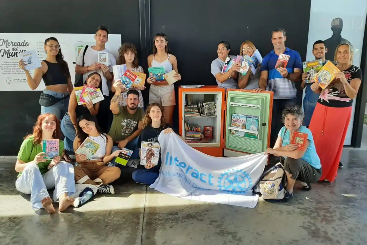 Qué es una "librodera", el regalo que recibió el Mercado del Munilla