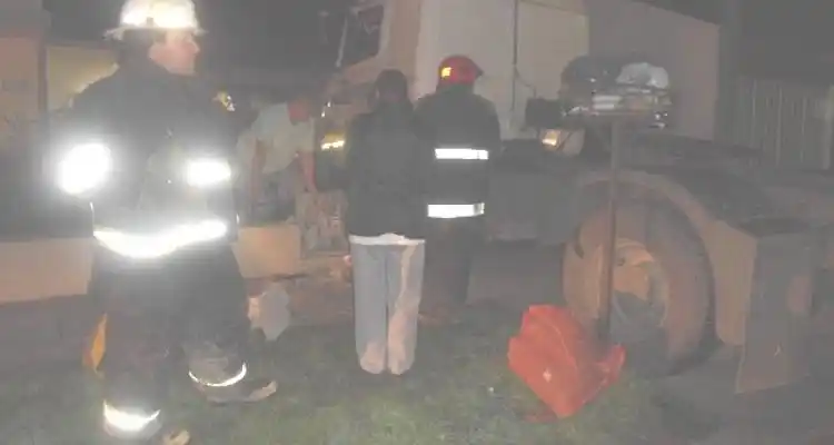 Camionero chocó un medidor y provocó riesgosa pérdida de gas