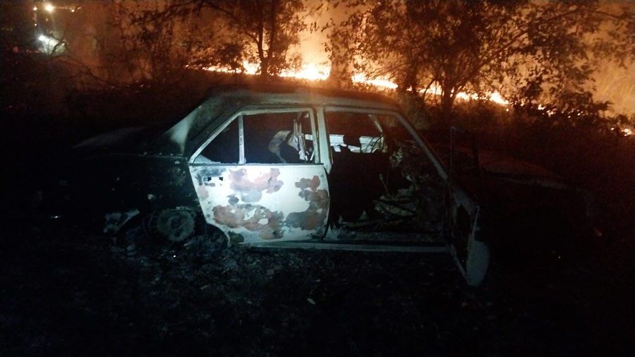 Violento robo: amenazaron, maniataron a un comerciante y quemaron el auto en el que escaparon