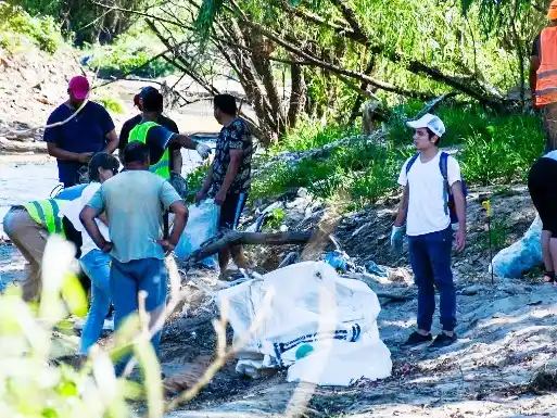 Jornada de Limpieza comunitaria y concientización ambiental en el Arroyo “El Duraznal”