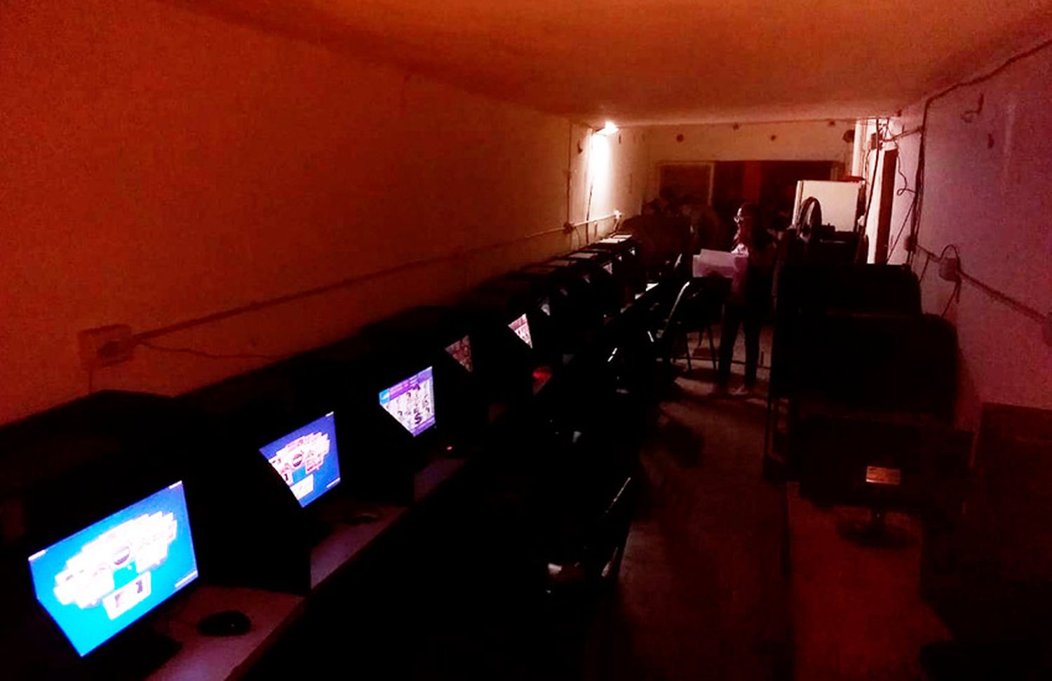 Allanaron un casino clandestino