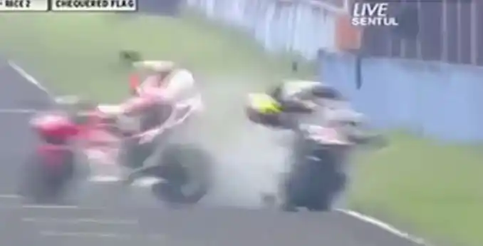 Terrible: Lo chocaron cuando celebraba el triunfo