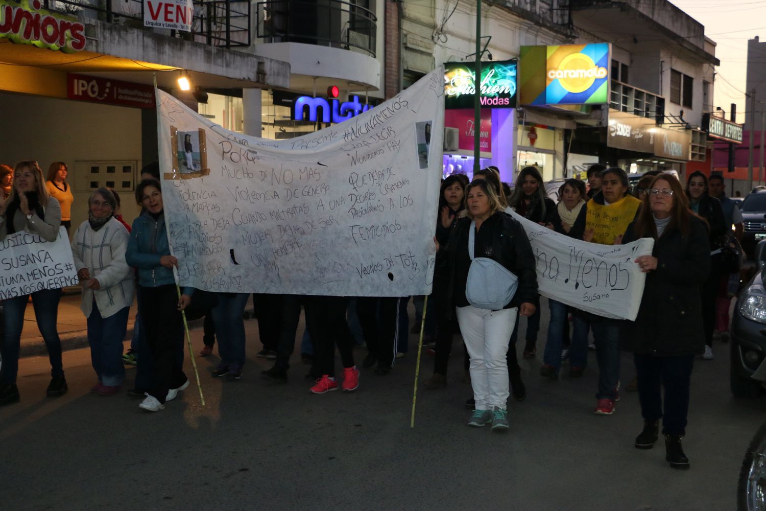 Familiares y amigos de Susana Villarruel volvieron a marchar