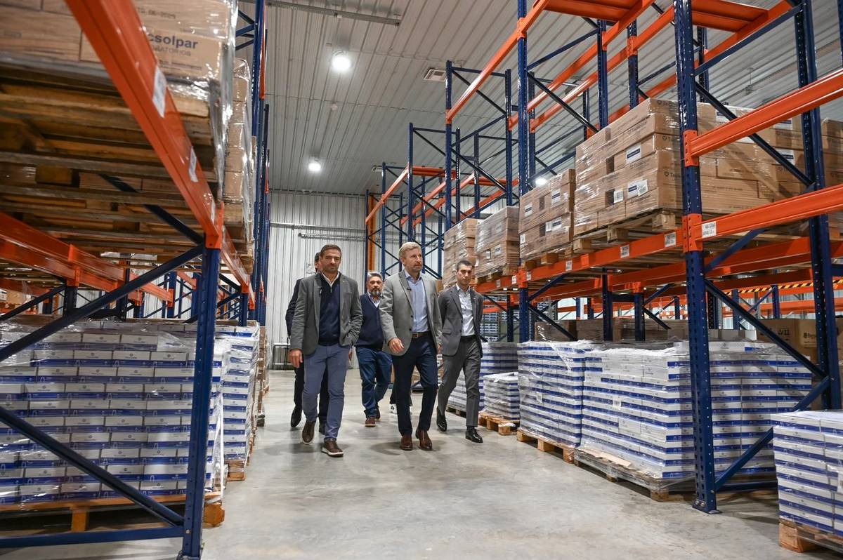Rogelio Frigerio presentó el nuevo sistema de compra y distribución de medicamentos en la provincia