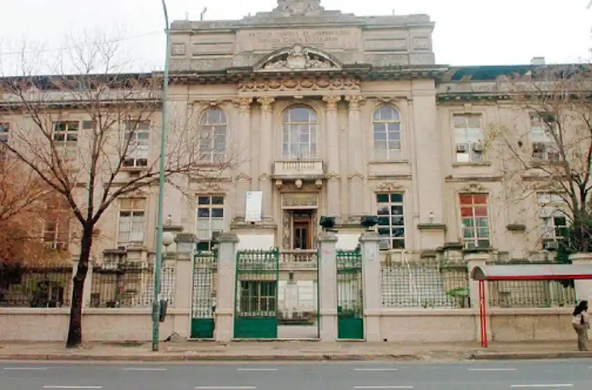 Coronavirus: el Instituto Malbrán estudia una posible «cepa Buenos Aires»