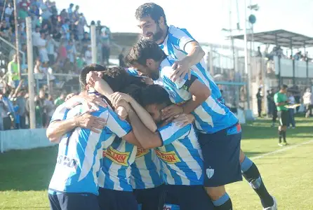 Argentino A: Juventud sufrió, ganó y es el único puntero de la Zona Norte