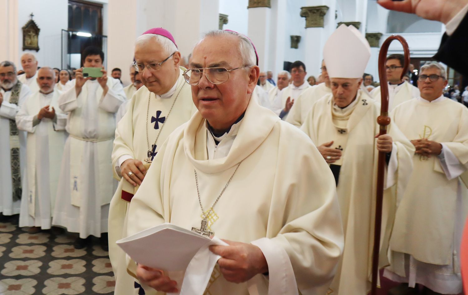 Monseñor Zurbriggen asumió como nuevo obispo de la diócesis de Concordia