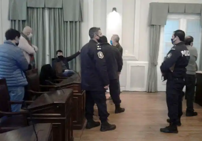 Anuncian fuerte custodia policial en la sala de debate y alrededores