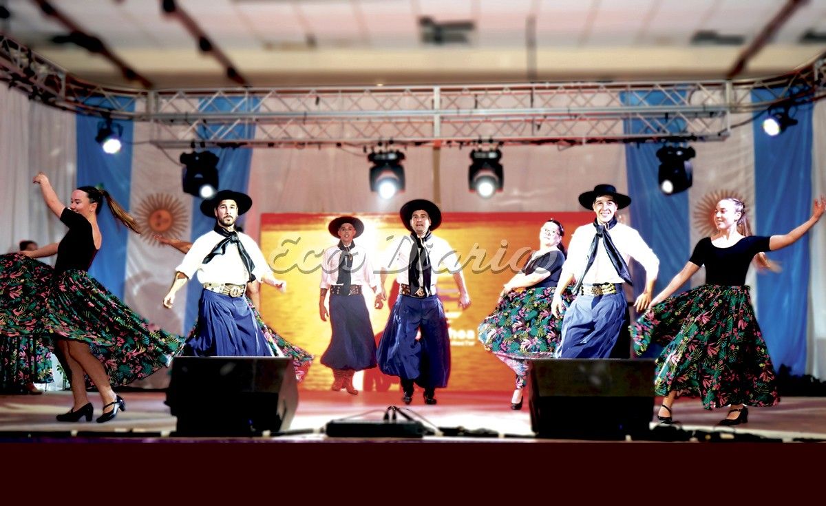 Gatos, chacareas y zambas. Se bailaron en el escenario