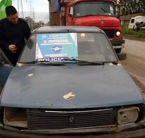 No tenía permiso y circulaba con un auto con varias anomalías