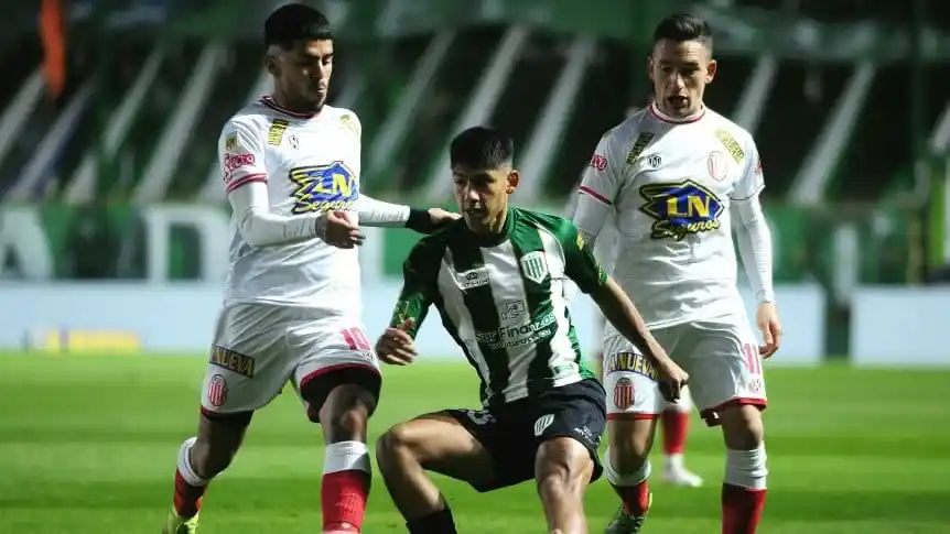 Banfield y Barracas Central igualaron en el Florencia Solá