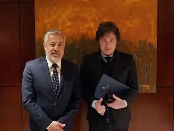 Alfredo Cornejo y LLA arrasaron en los comicios municipales de Mendoza