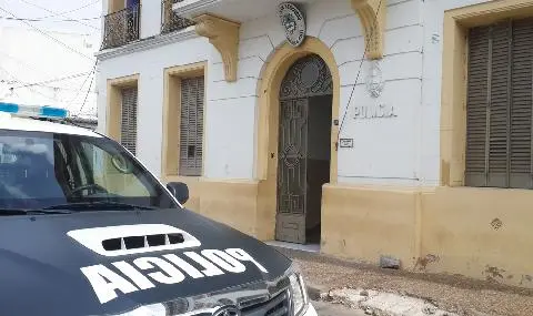 Luján: Una chica de 14 años mató a su padrastro de una puñalada para defender a su mamá