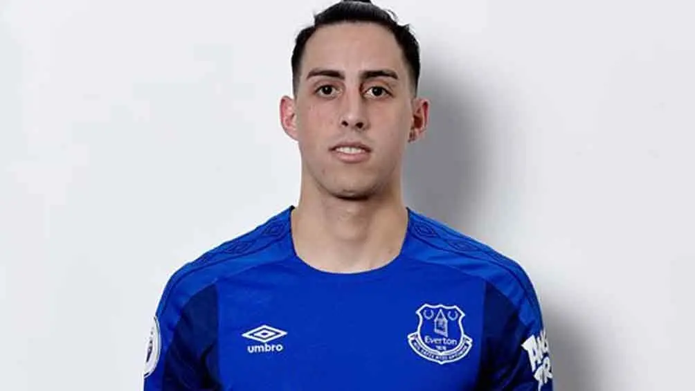 «Hablé hasta con Wayne Rooney para que el técnico me ponga, quiero ir al Mundial»