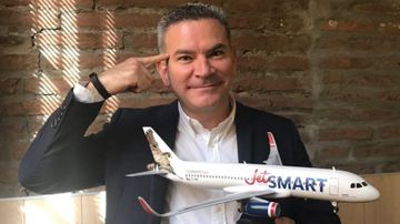 “La región tiene espacio para el modelo ultra-low-cost”: una entrevista con Estuardo Ortiz, CEO de JetSMART