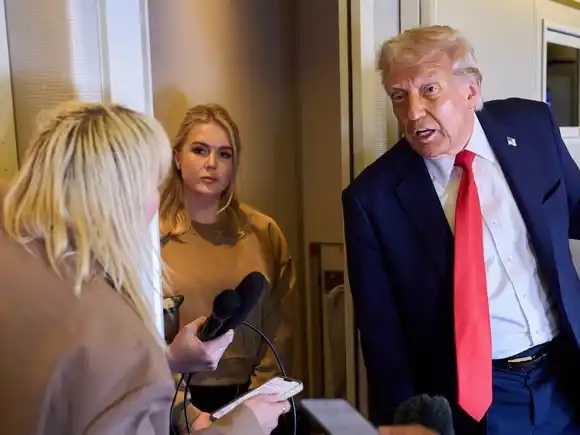 Estados Unidos: Trump ahora dice que las cadenas de TV que lo critiquen “tal vez” pierdan su licencia