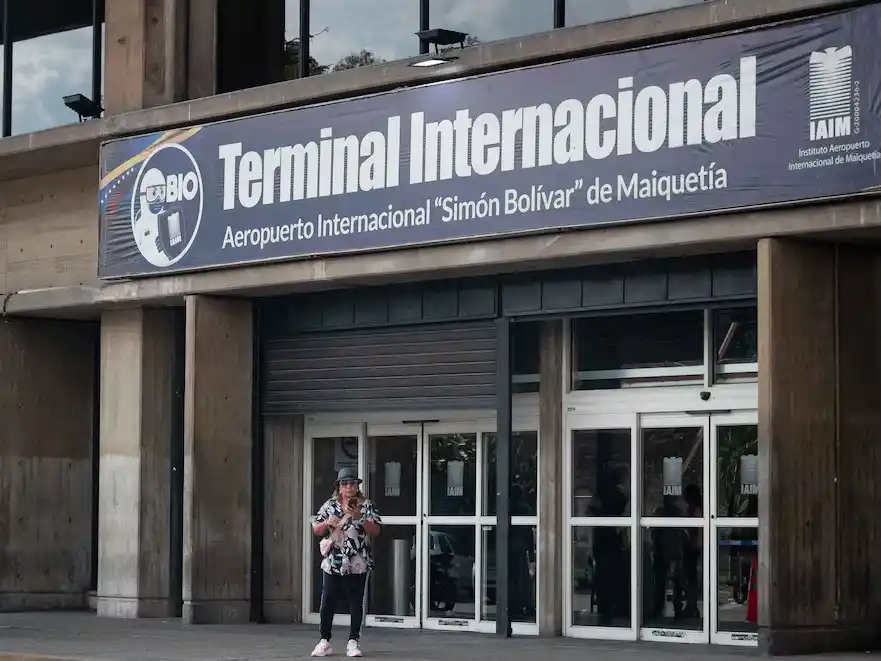 La dictadura de Nicolás Maduro amenazó a las aerolíneas internacionales con retirar sus permisos