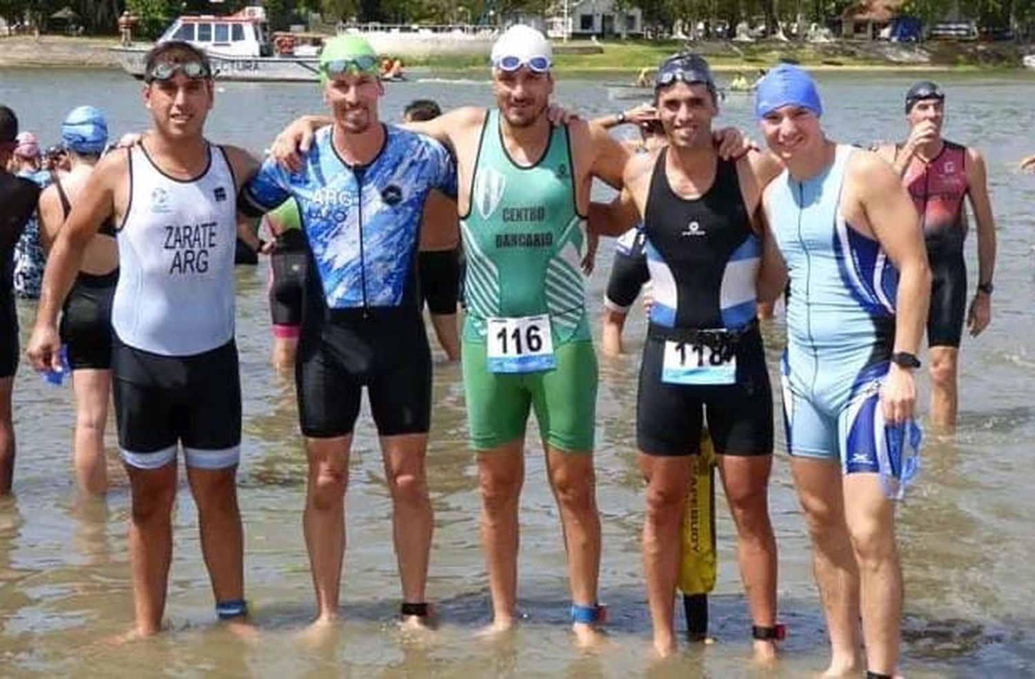 Los atletas gualeguayenses que nos representaron en el Tria Gualeguaychú 2023 el pasado domingo.