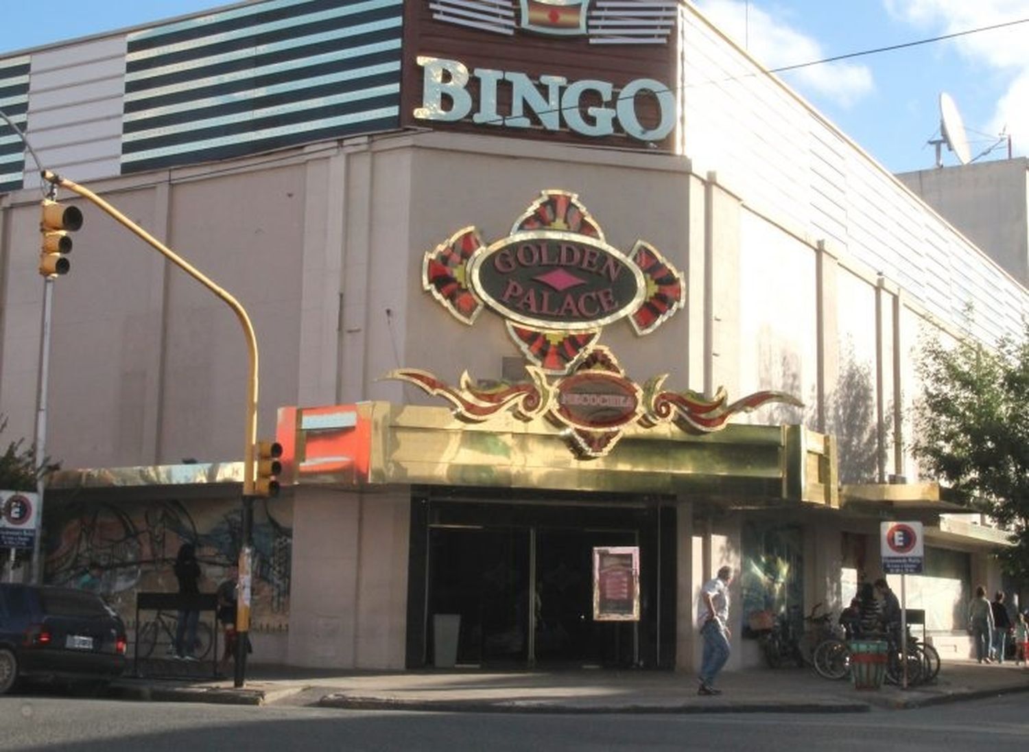Fiesta patria en el Bingo Golden Palace