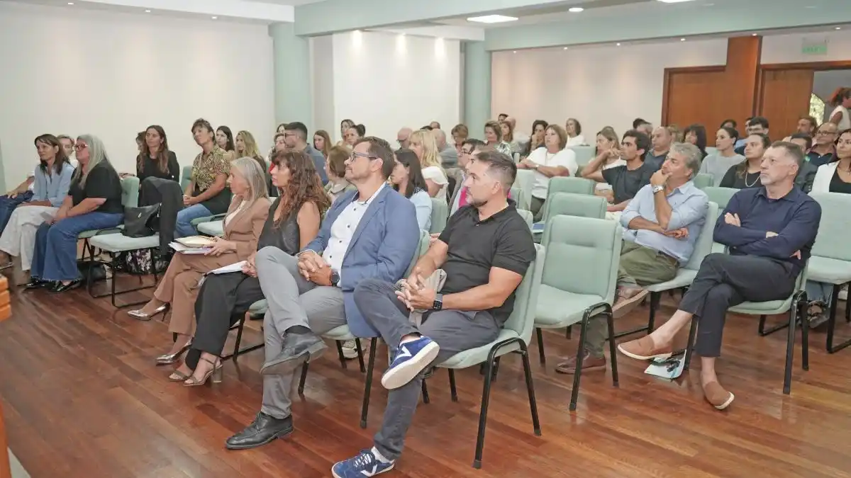Charla sobre reforma laboral y el impacto en las mujeres