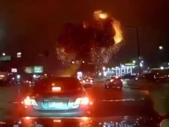 Nueva tragedia aérea en Estados Unidos: impactante caída de un avión en Filadelfia