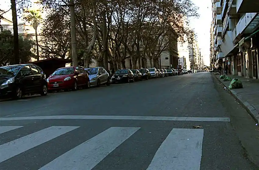 La ciudad amaneció semidesierta y silenciosa en el marco del quinto paro nacional contra el Gobierno